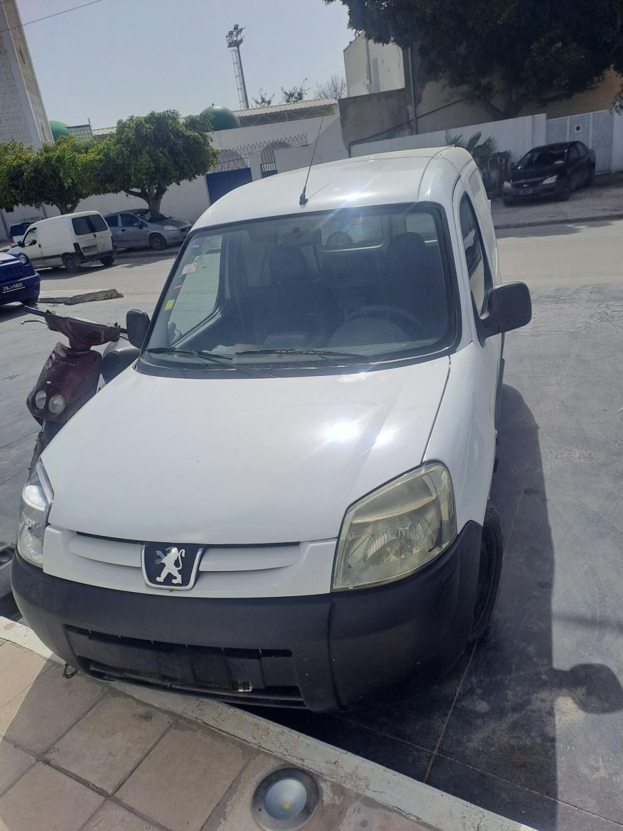 Peugeot Partner Origin Utilitaire à Sfax - Photo 3