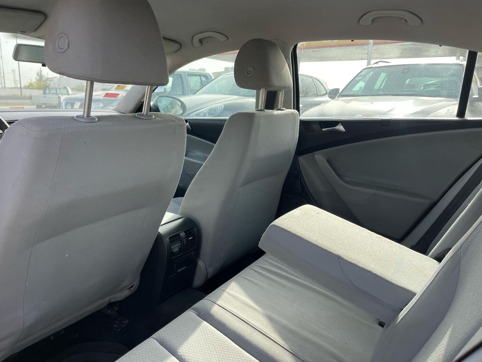 Volkswagen Passat à Nabeul - Photo 6