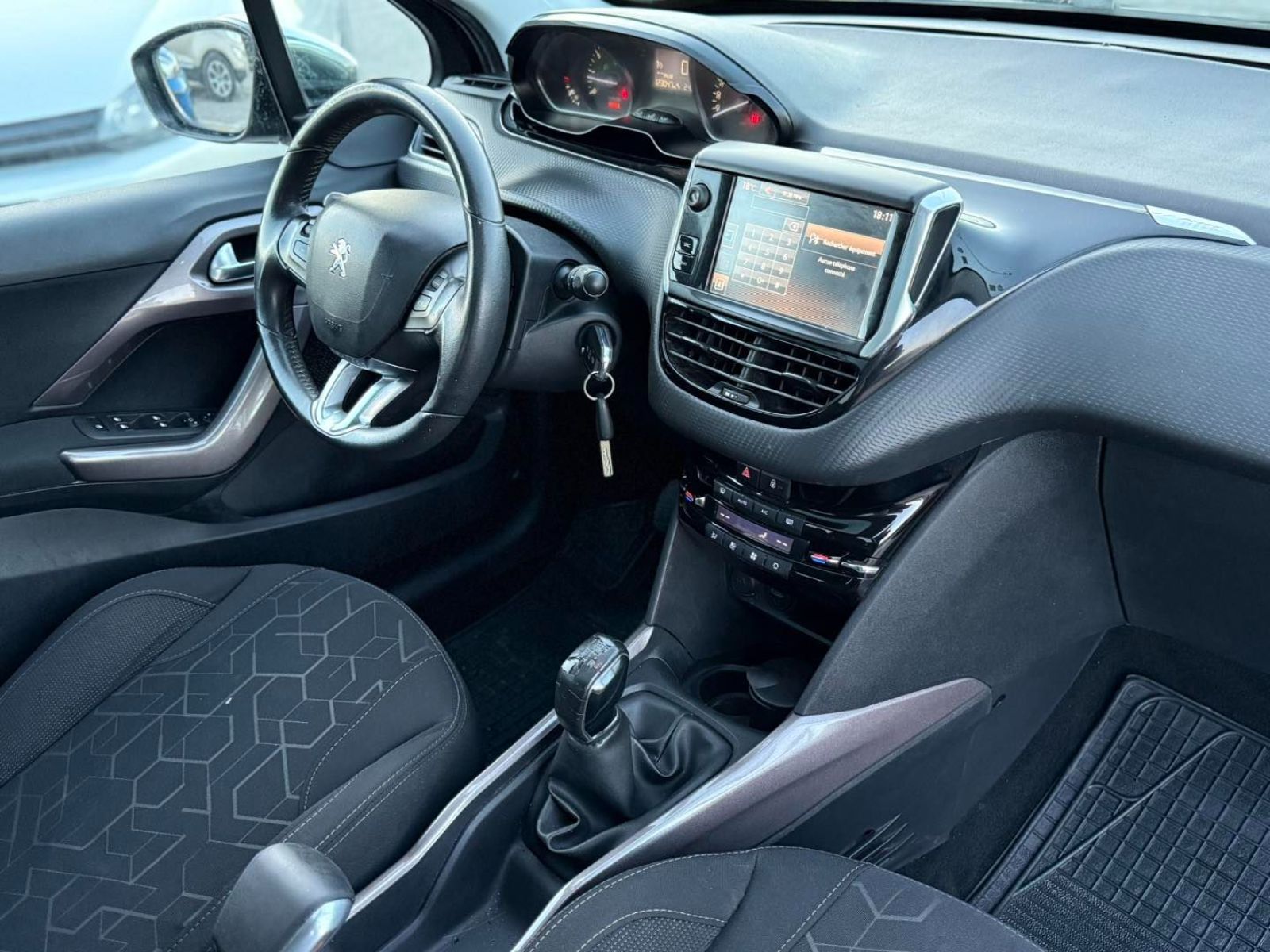 Peugeot 2008 Active à Nabeul - Photo 7