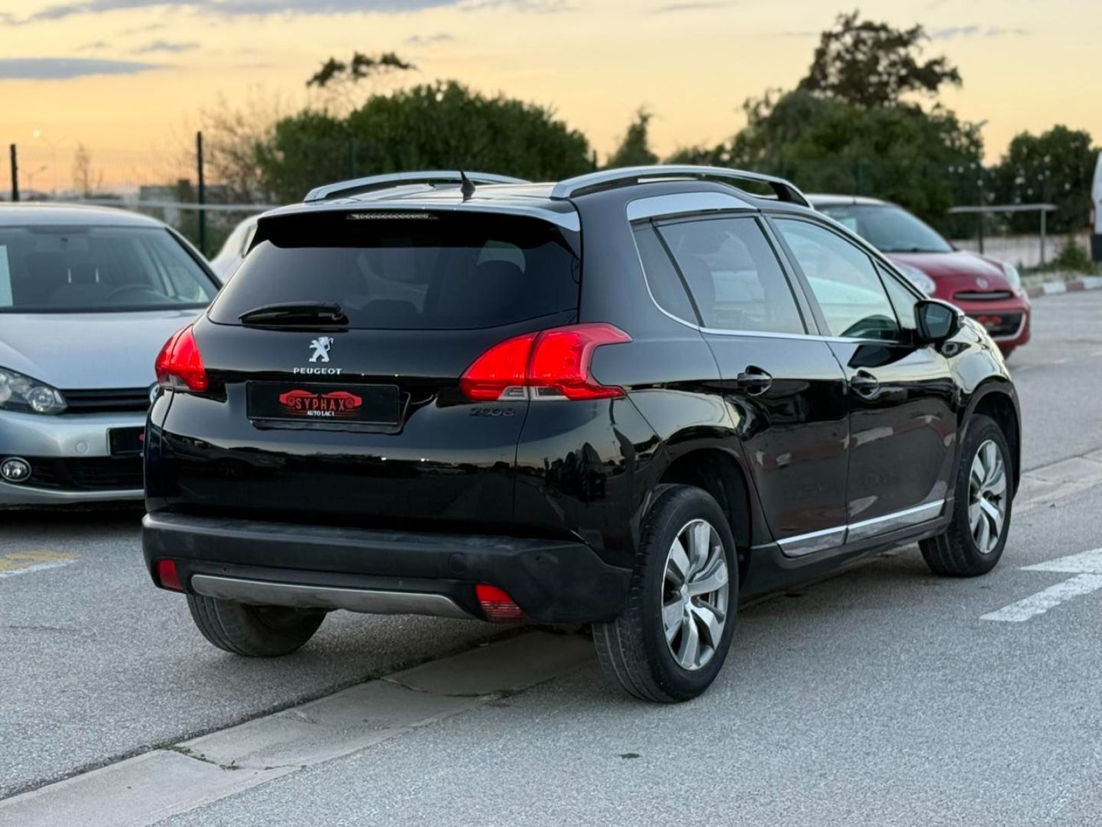 Peugeot 2008 Active à Nabeul - Photo 4