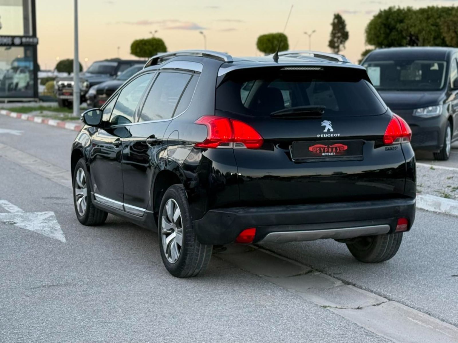 Peugeot 2008 Active à Nabeul - Photo 3