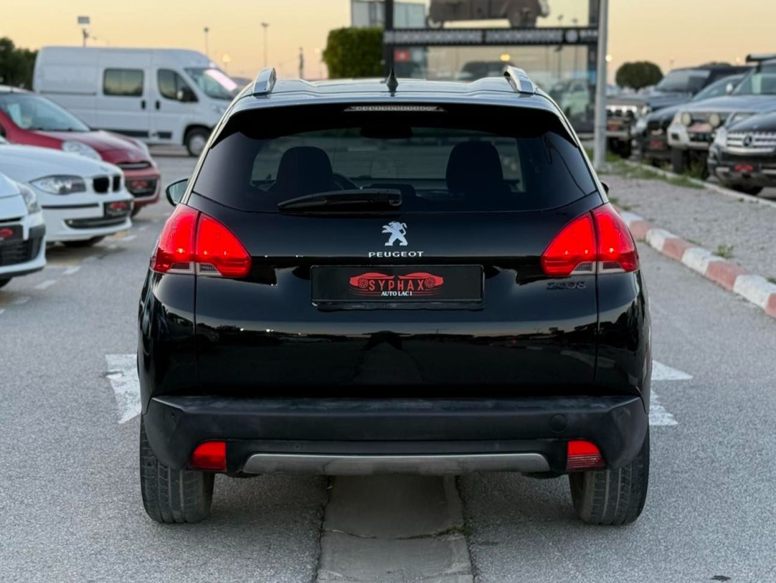 Peugeot 2008 Active à Nabeul - Photo 9