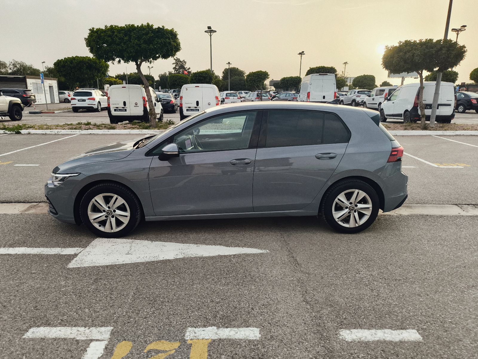 Volkswagen Golf 8 R-Line à Ariana - Photo 2