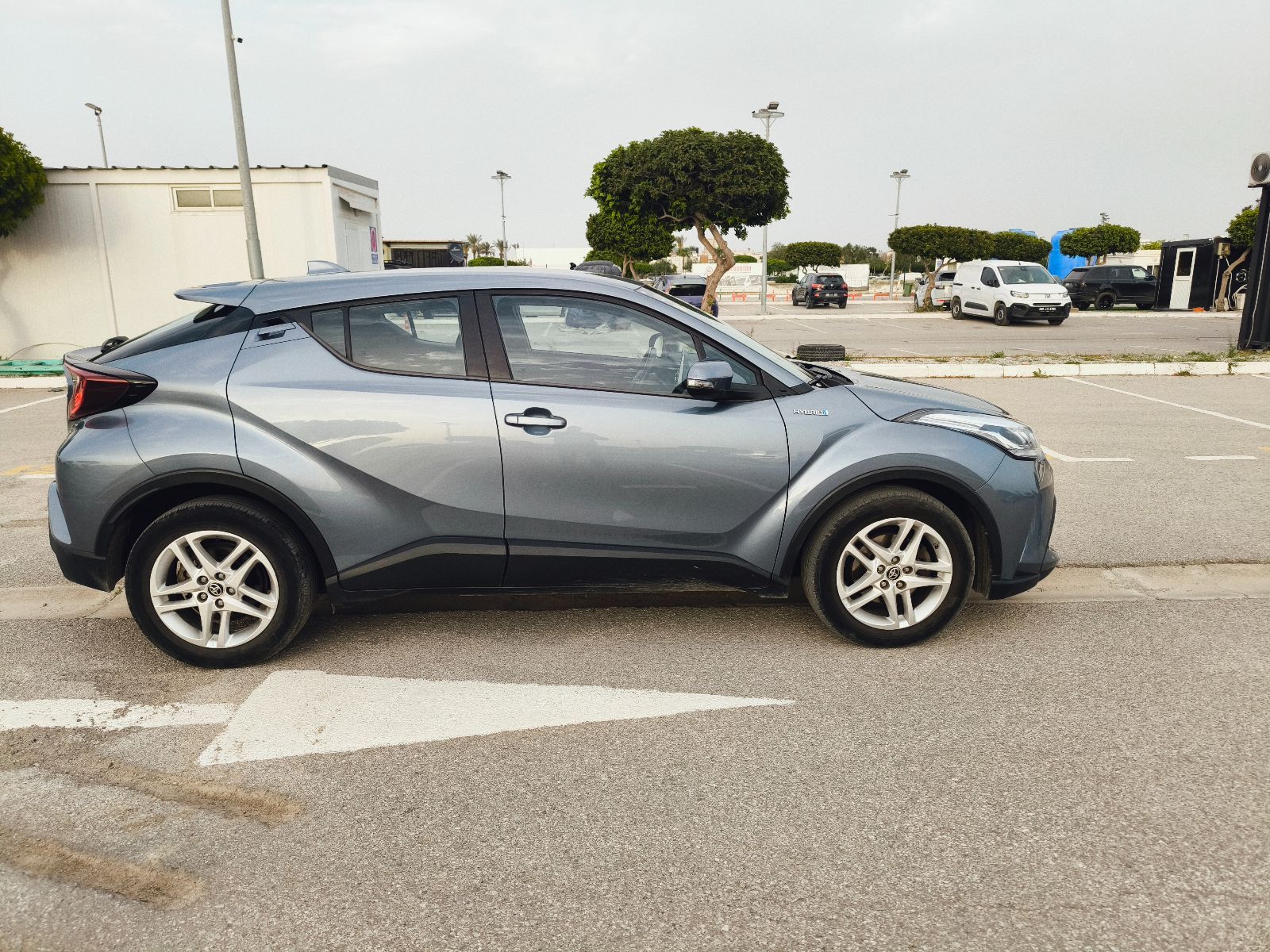 Toyota C-HR à Sfax - Photo 7