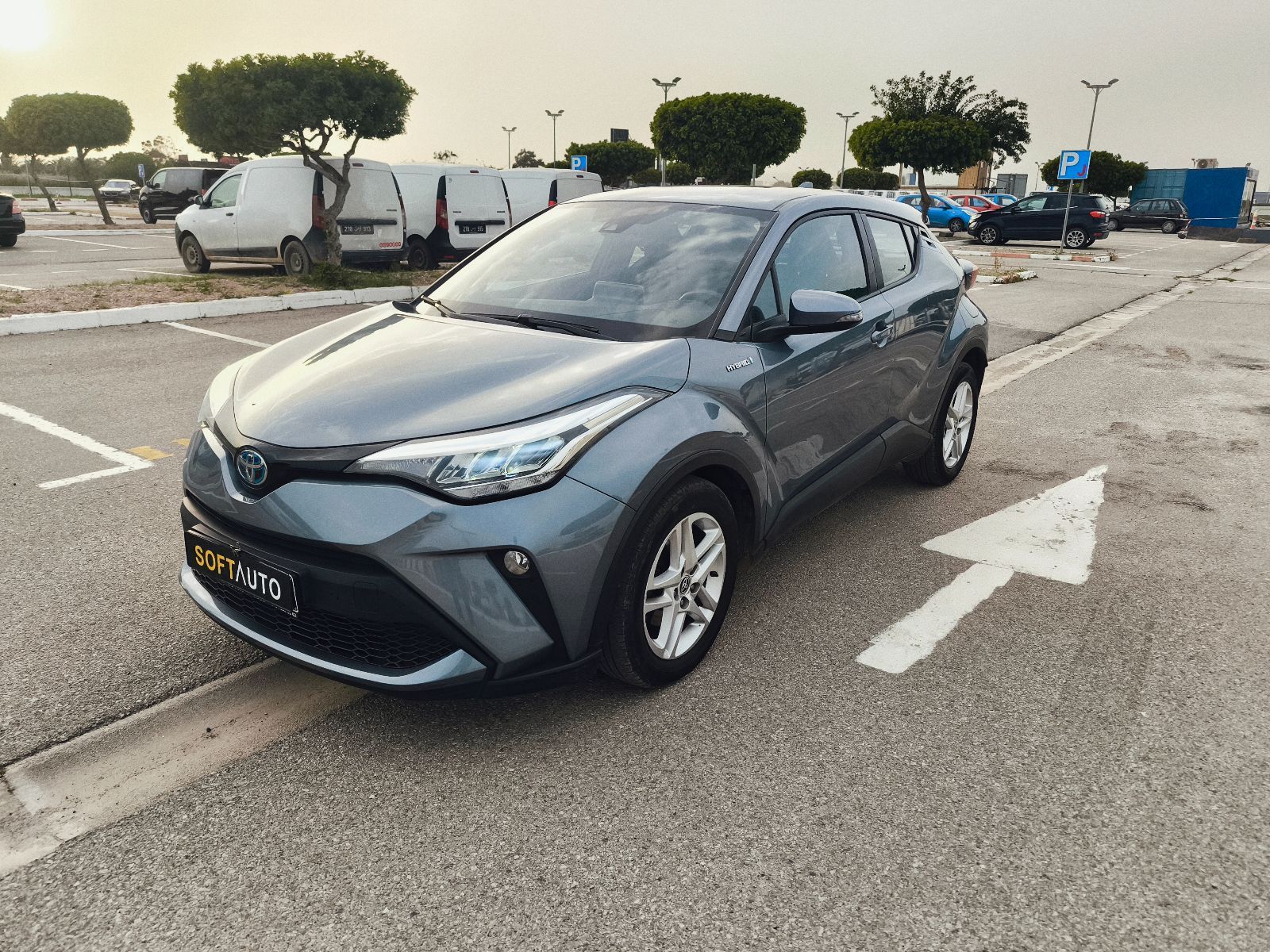 Toyota C-HR à Sfax - Photo 1