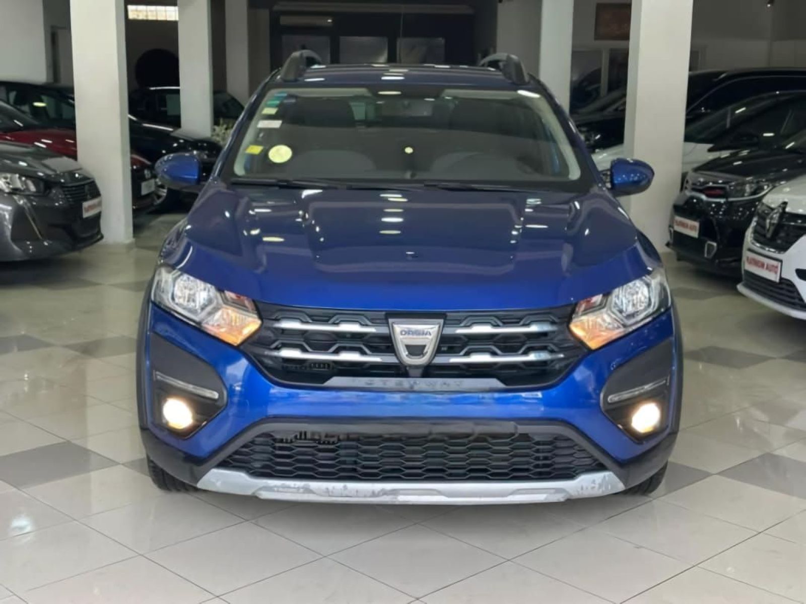 Dacia Sandero Stepway à Nabeul - Photo 8