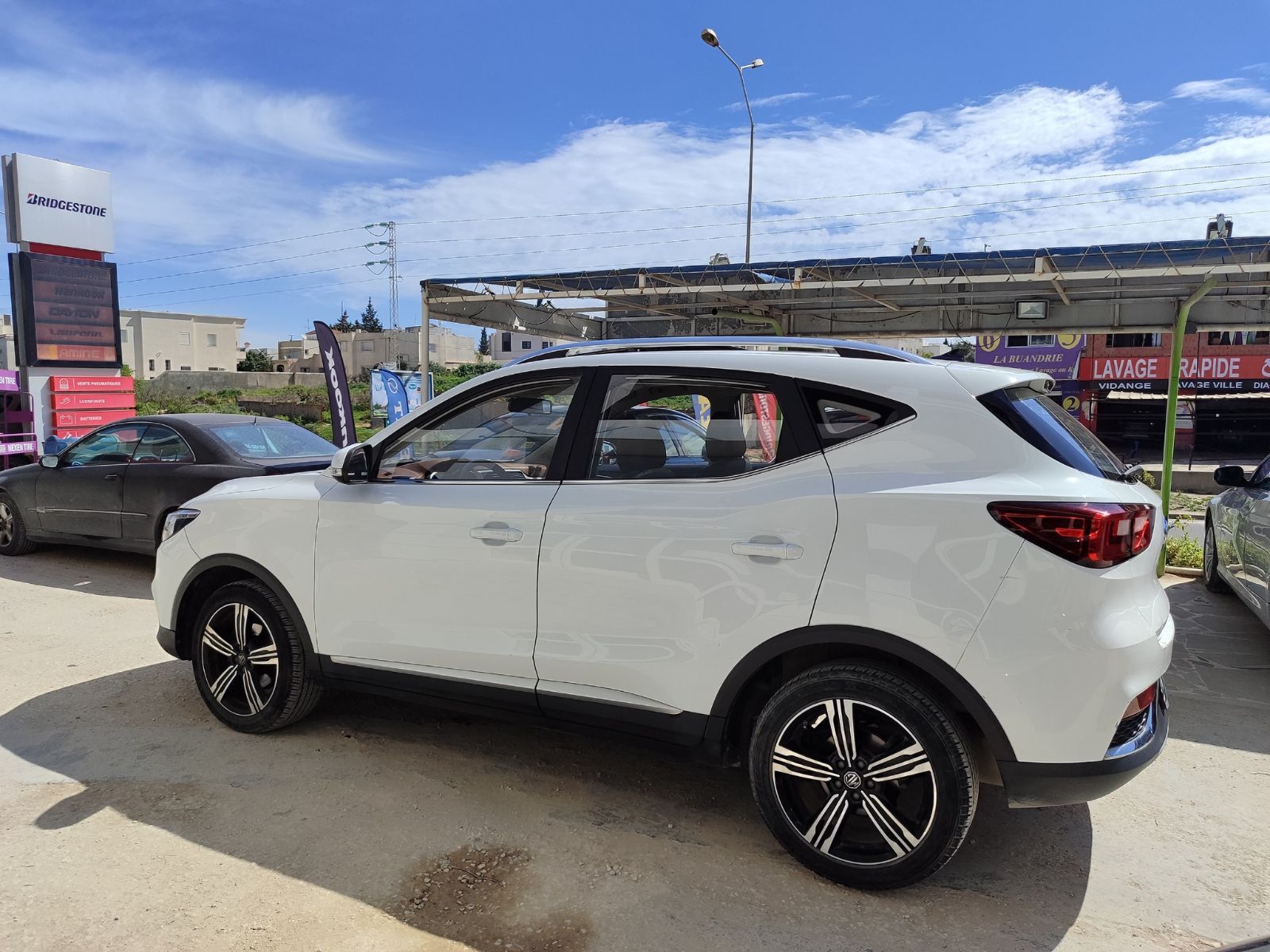 MG ZS Luxury à Tunis - Photo 2