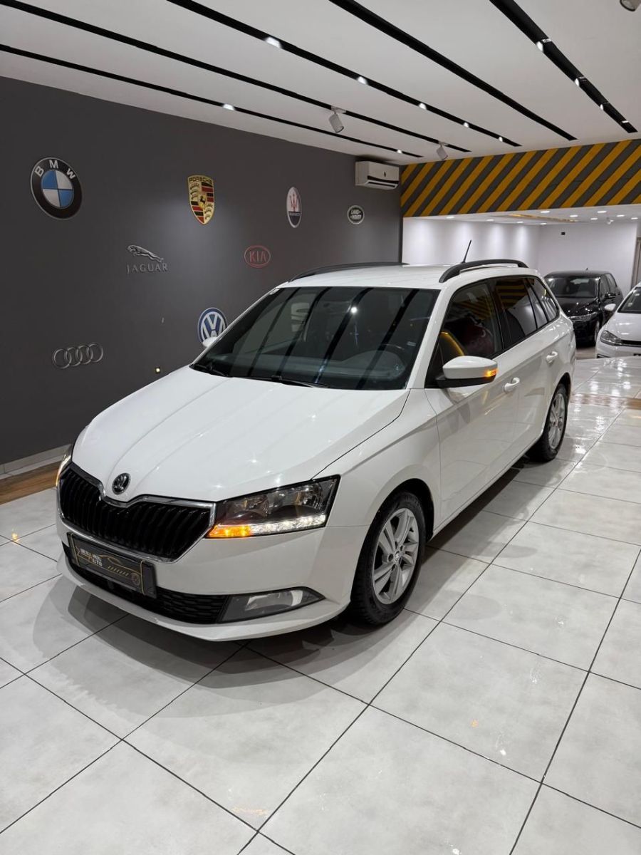 Skoda Fabia Active à Tunis - Photo 2