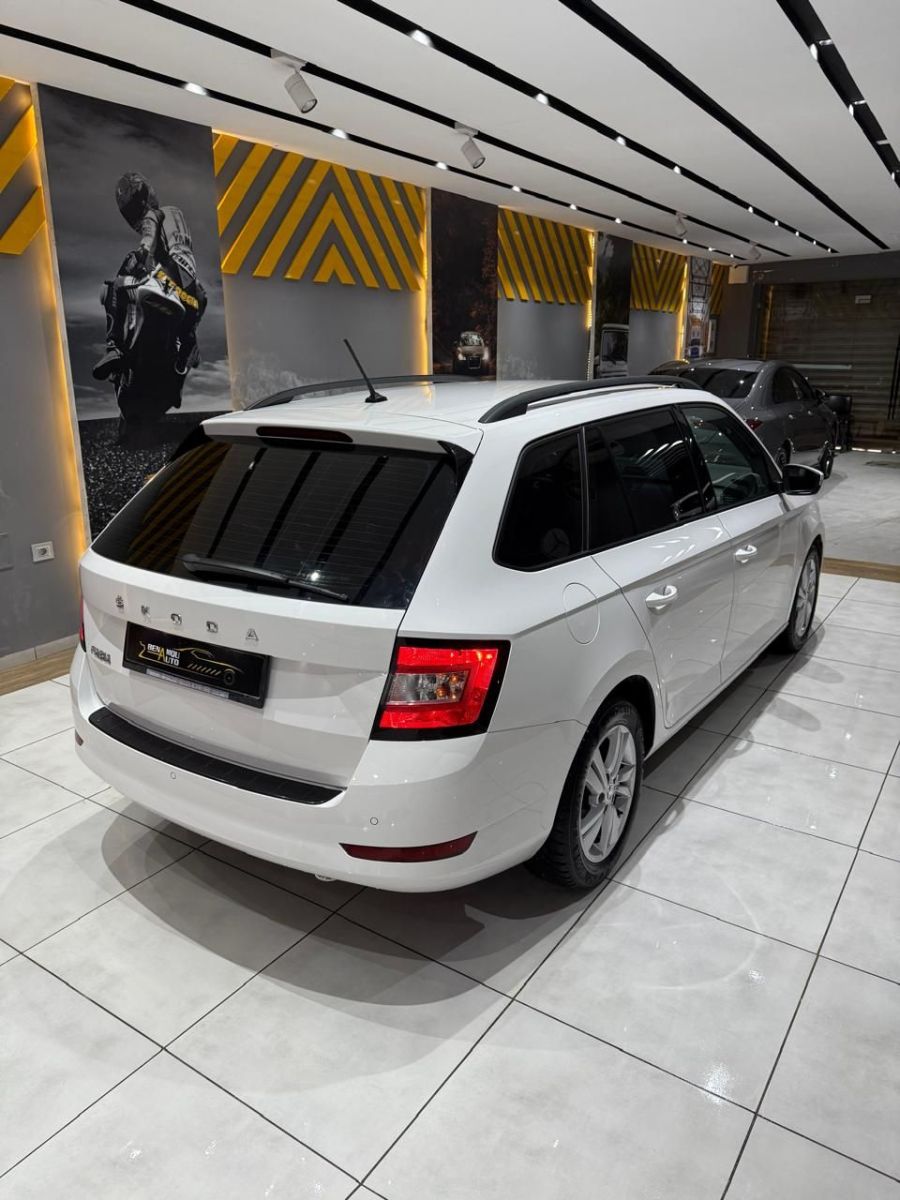 Skoda Fabia Active à Tunis - Photo 5
