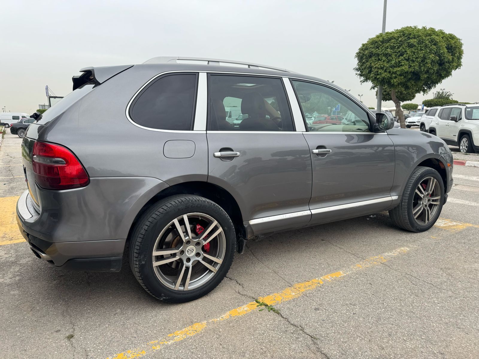 Porsche Cayenne à Ben Arous - Photo 5