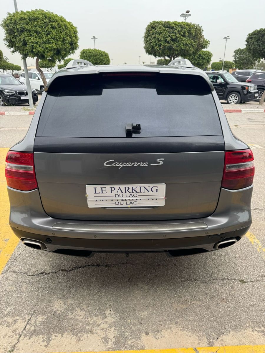 Porsche Cayenne à Ben Arous - Photo 4