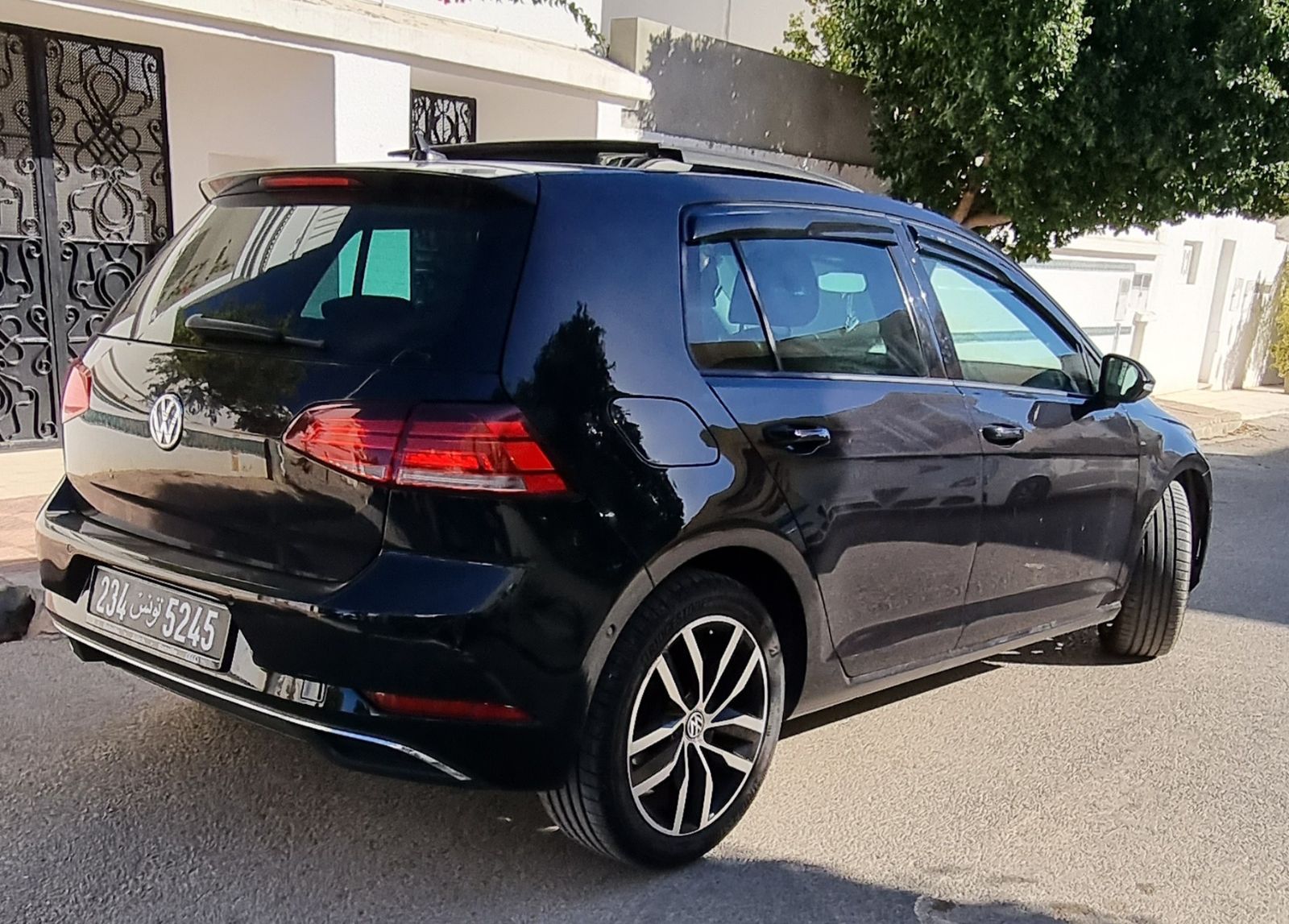 Volkswagen Golf 7 à Ariana - Photo 3