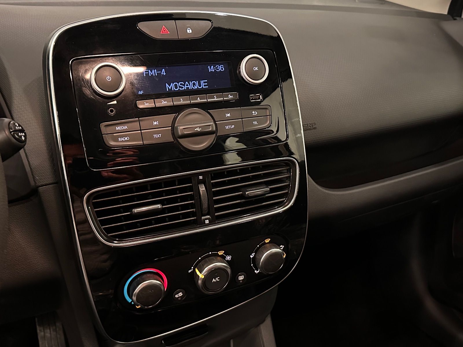 Renault Clio Zen à Ariana - Photo 10