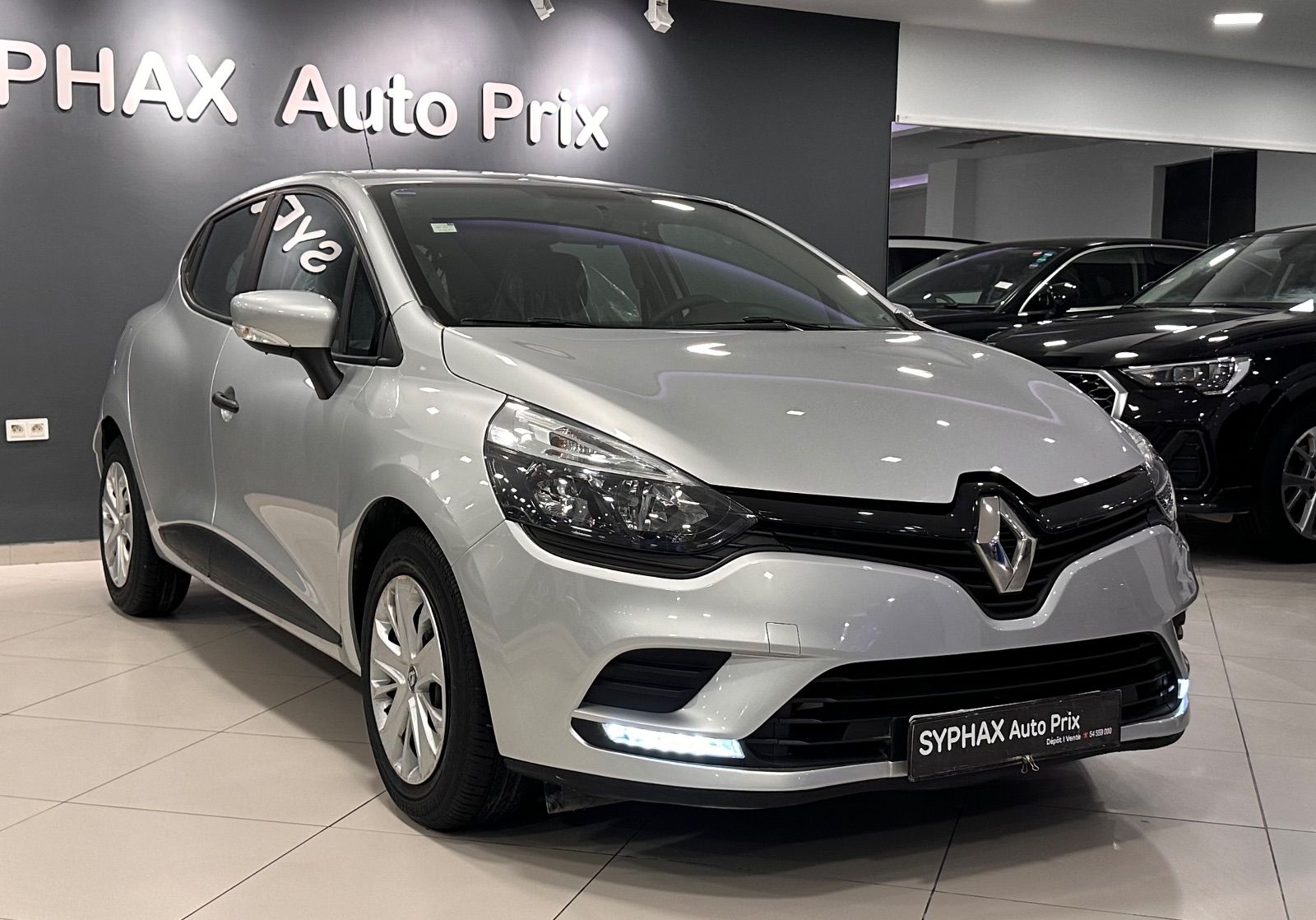 Renault Clio Zen à Ariana - Photo 3
