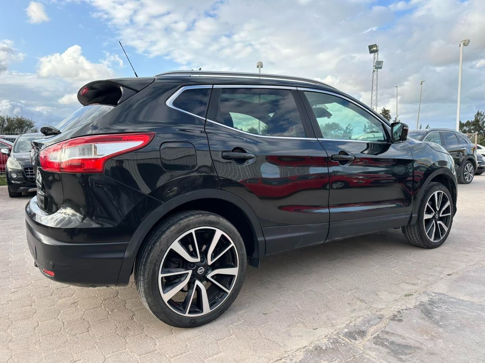 Nissan Qashqai Tekna à Ben Arous - Photo 5