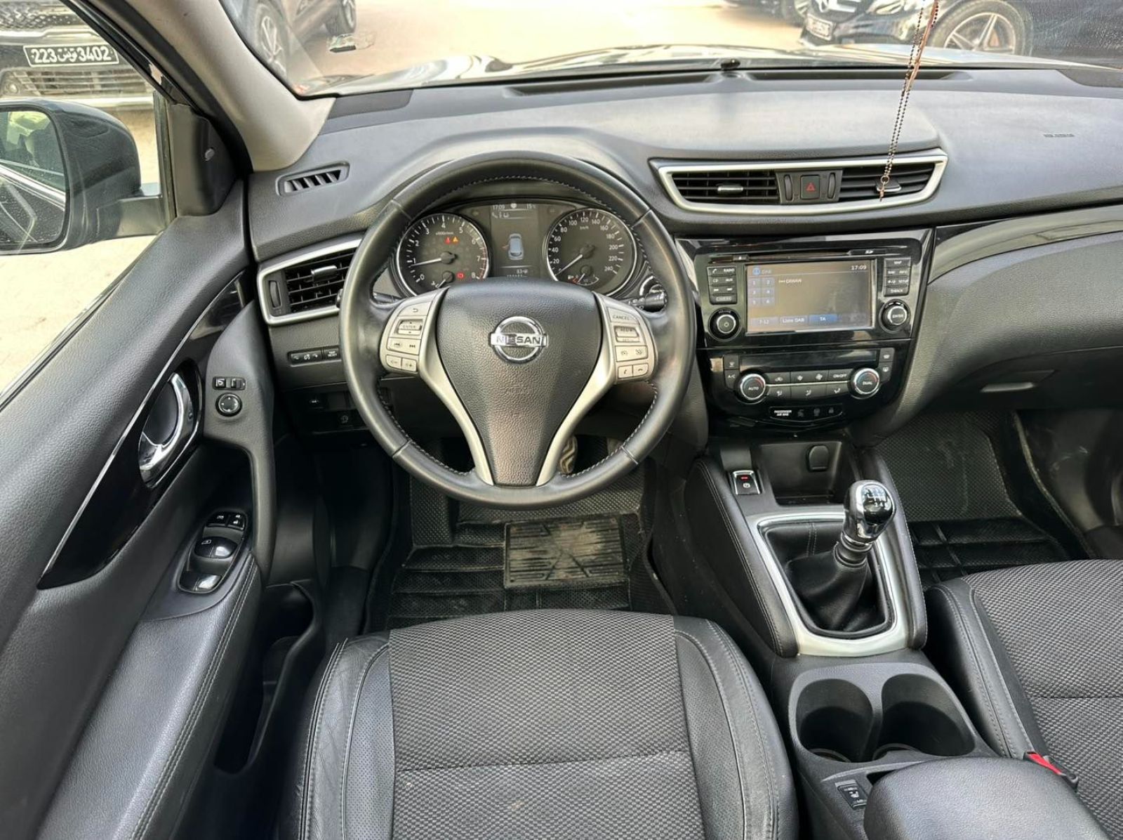 Nissan Qashqai Tekna à Ben Arous - Photo 7