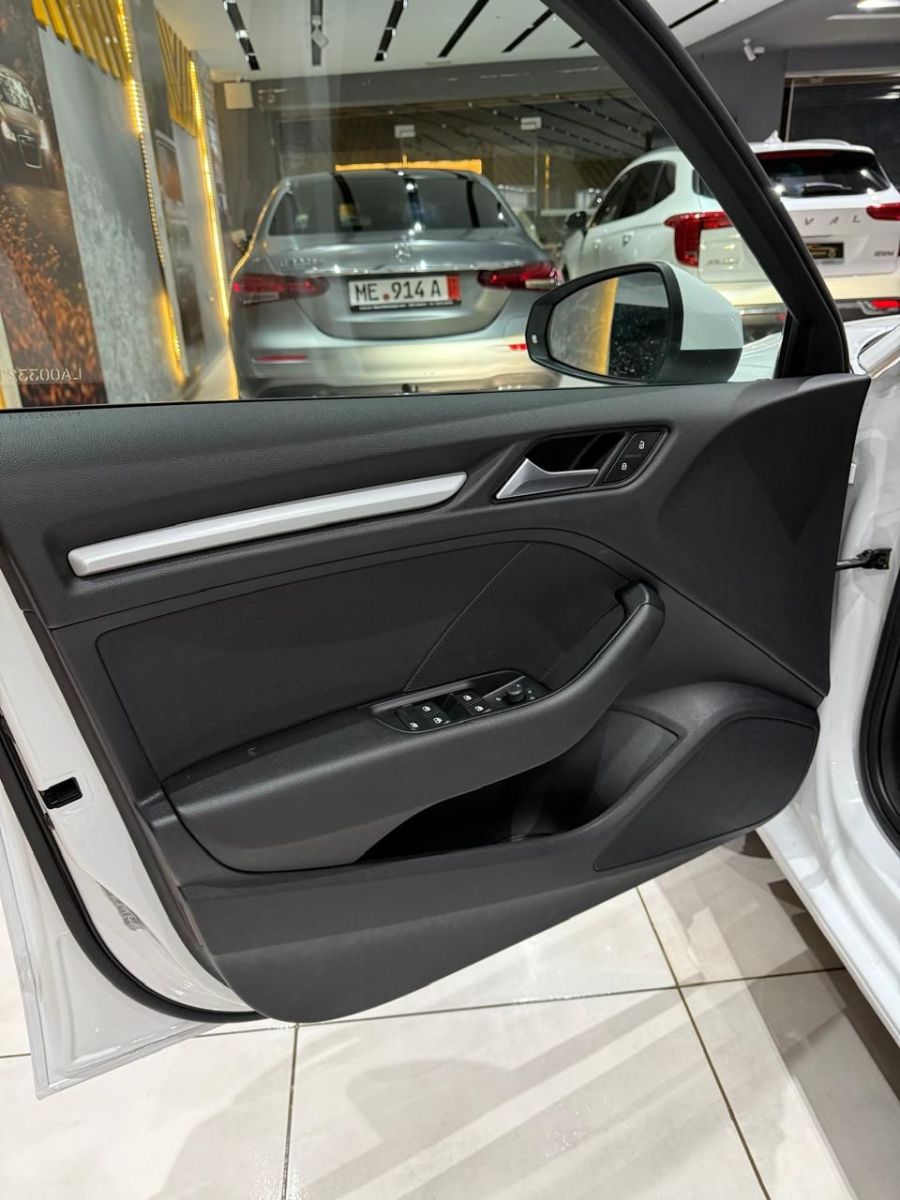 Audi A3 Sportback S-Line à Tunis - Photo 16