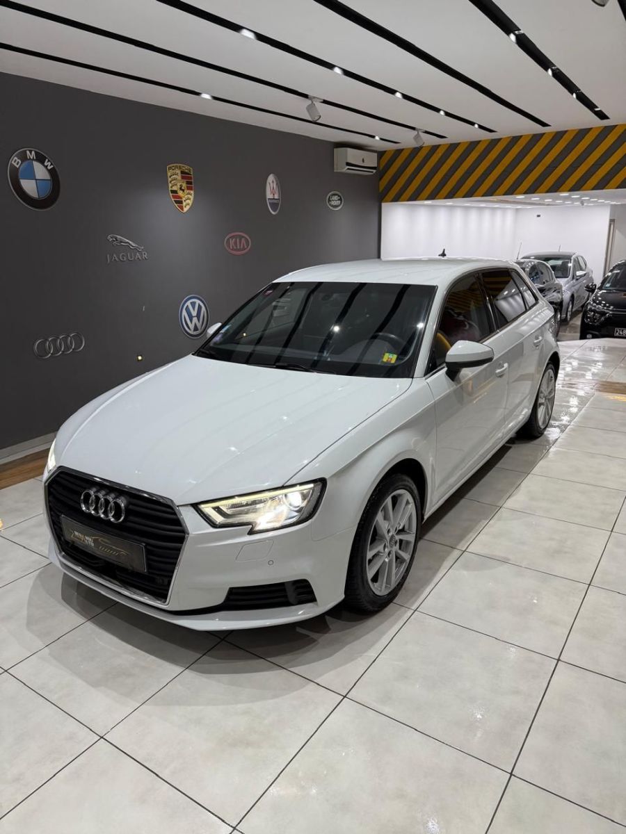 Audi A3 Sportback S-Line à Tunis - Photo 2