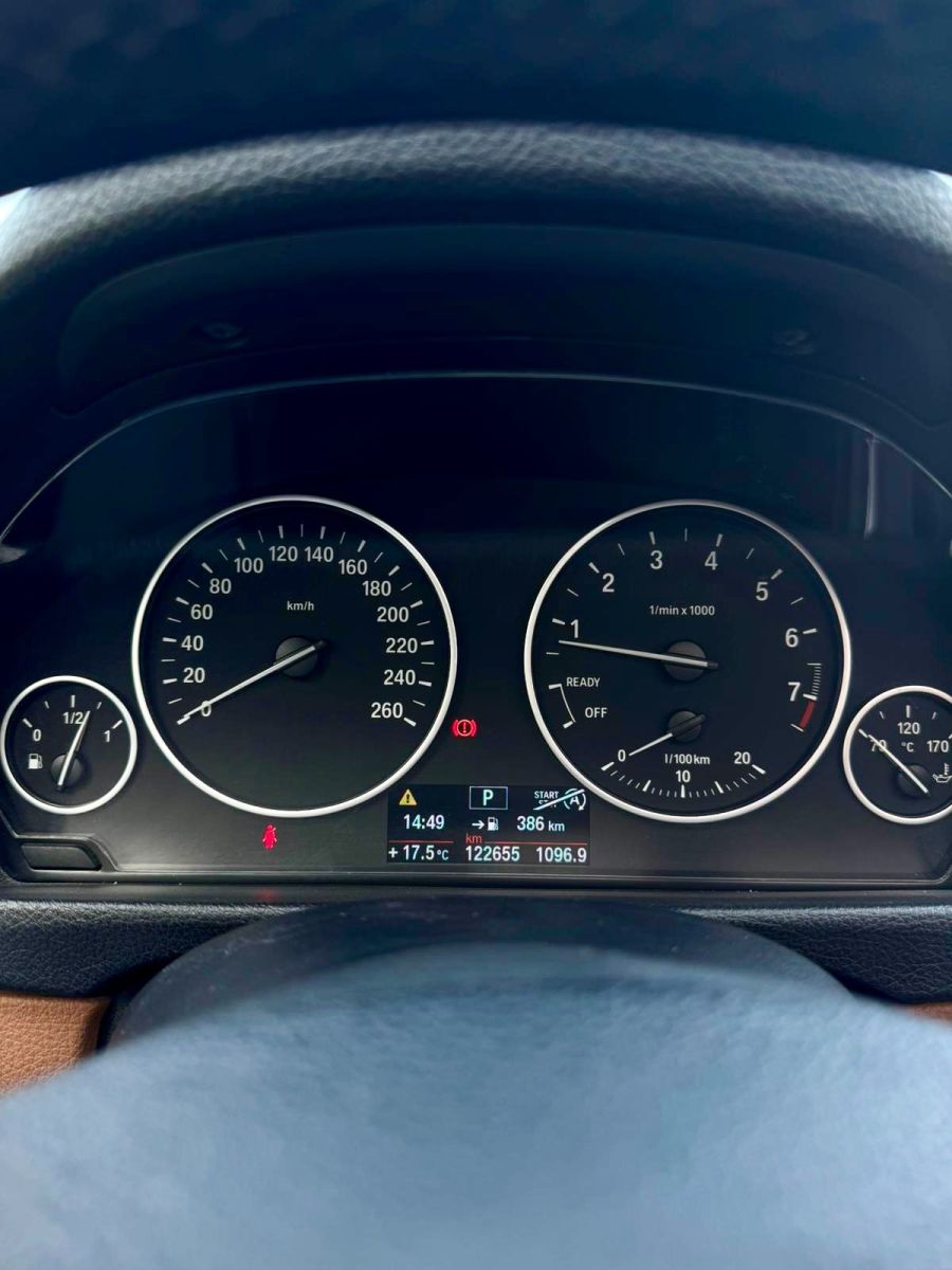 BMW Série 3 Confort Luxury Line à Ben Arous - Photo 5