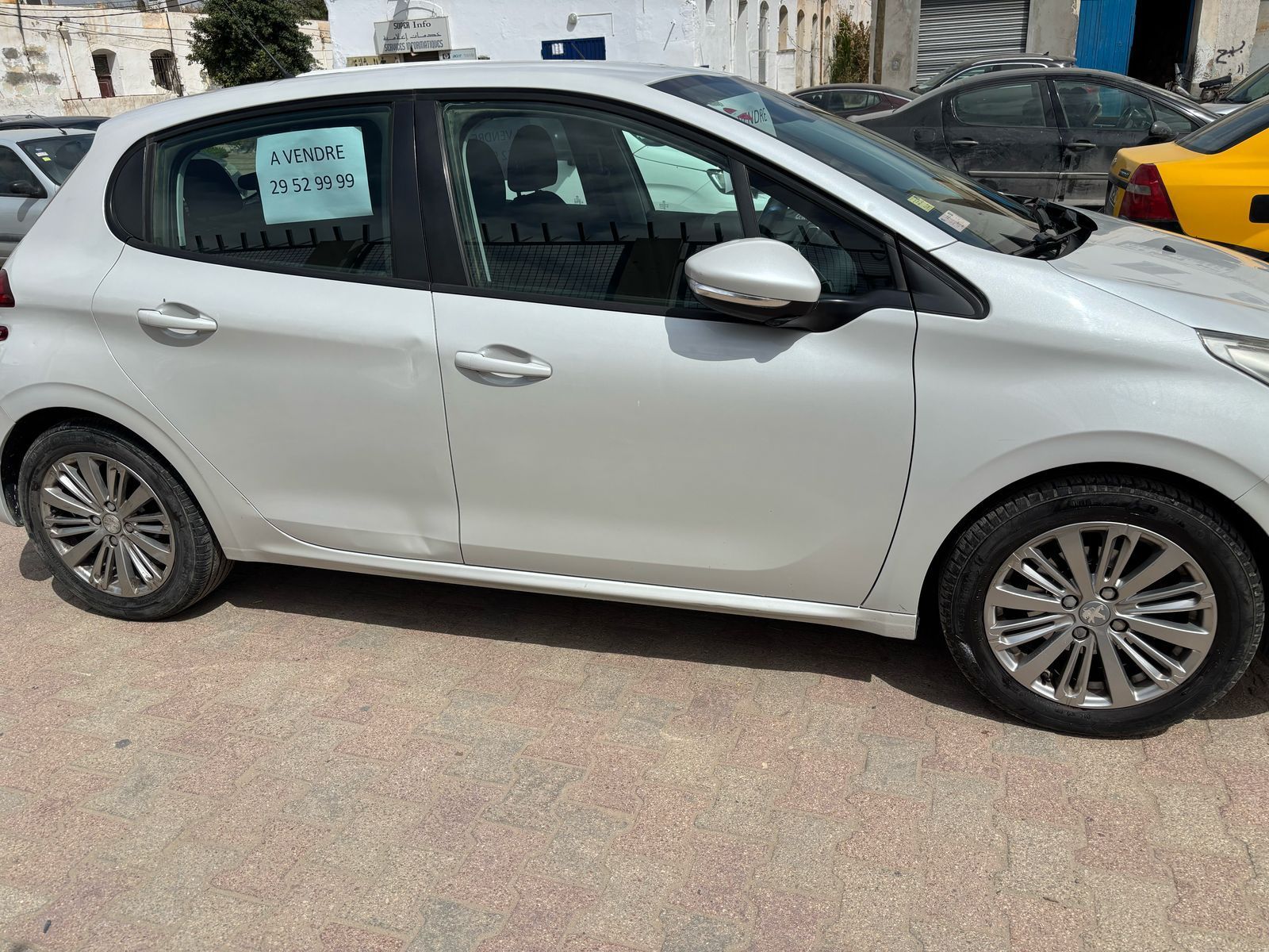 Peugeot 208 Pack Edition à sousse - Photo 2