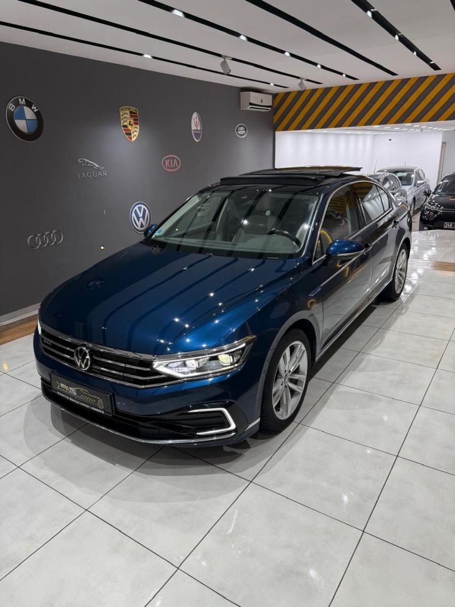 Volkswagen Passat R-Line DSG à Tunis - Photo 5