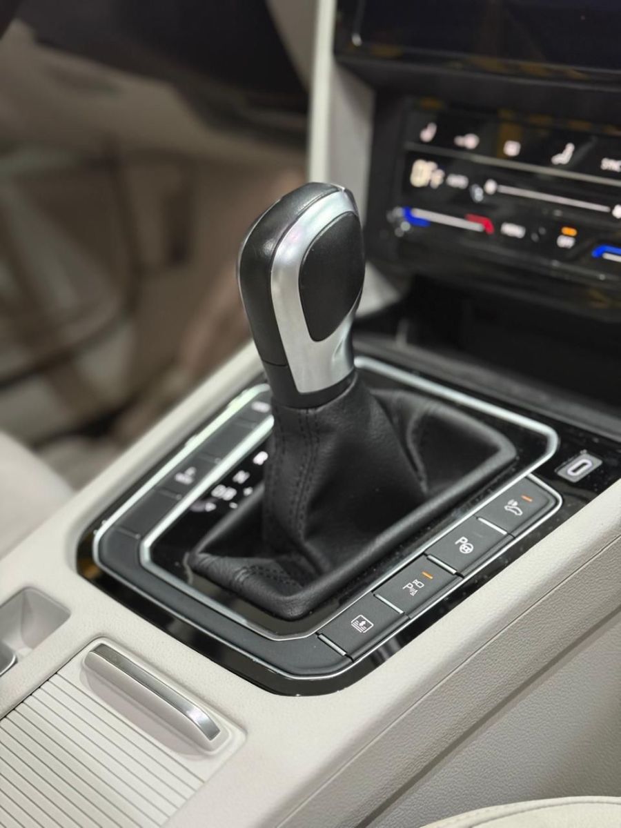 Volkswagen Passat R-Line DSG à Tunis - Photo 25