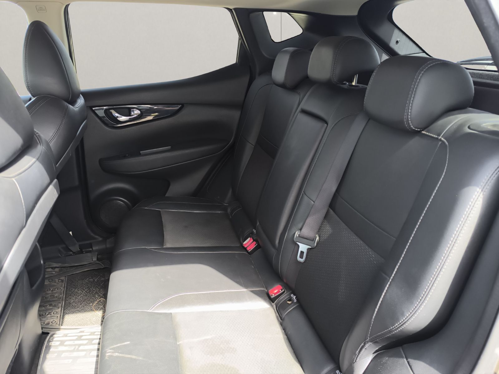 Nissan Qashqai Tekna High à Tunis - Photo 12