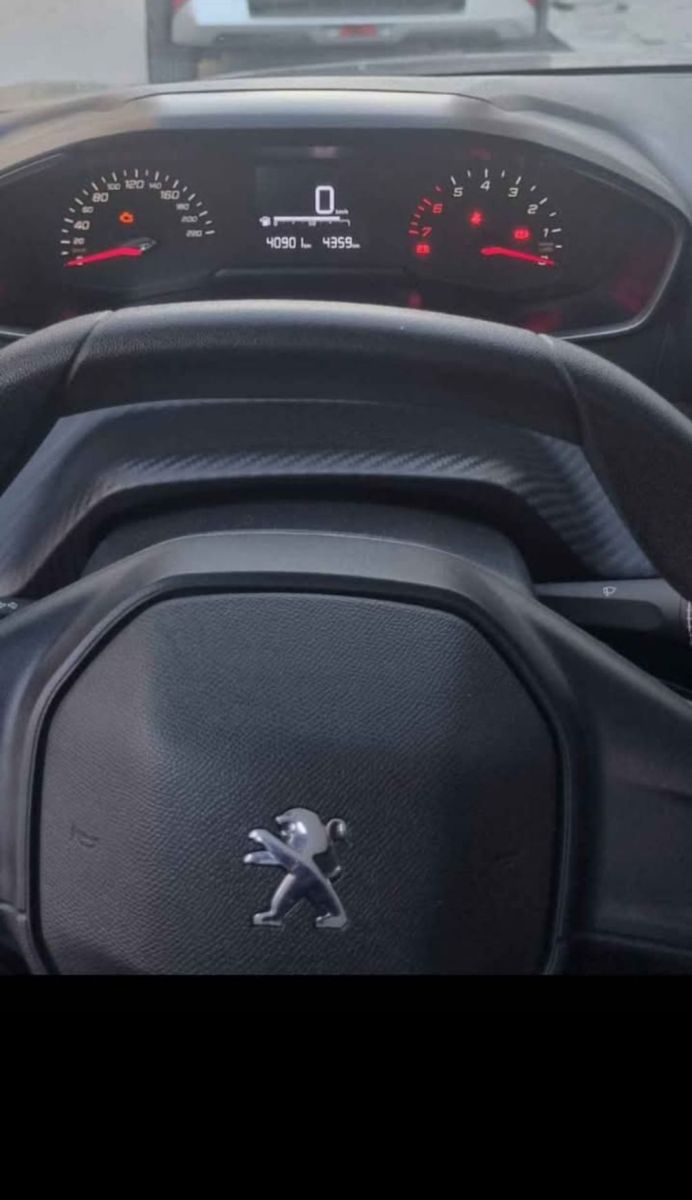 Peugeot 208 Vraie GT à Nabeul - Photo 1