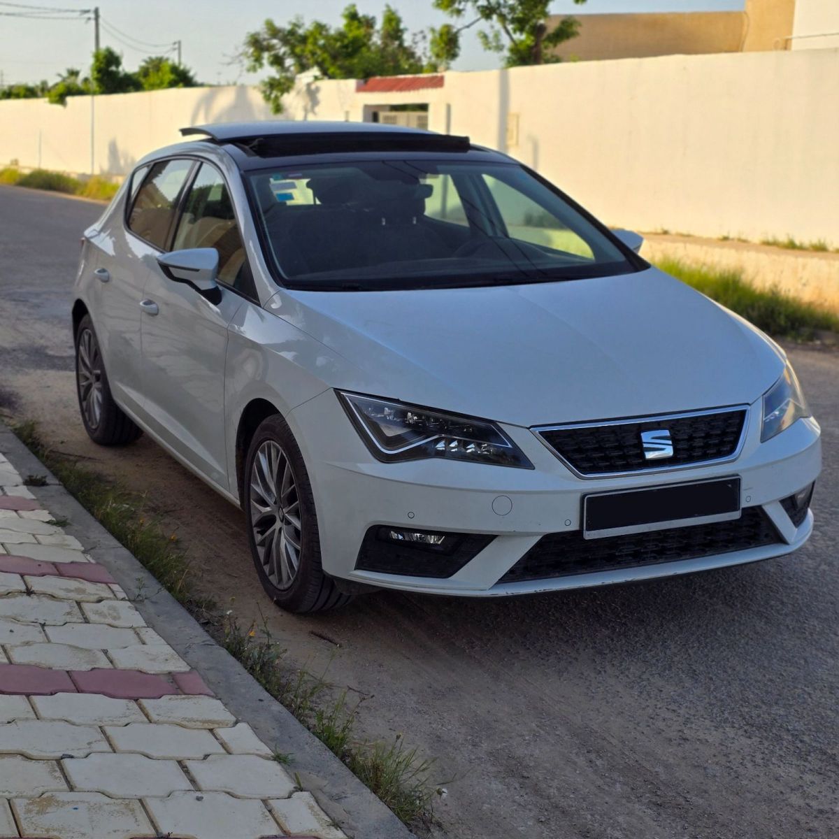 Seat Leon Style Plus à Ben Arous - Photo 2