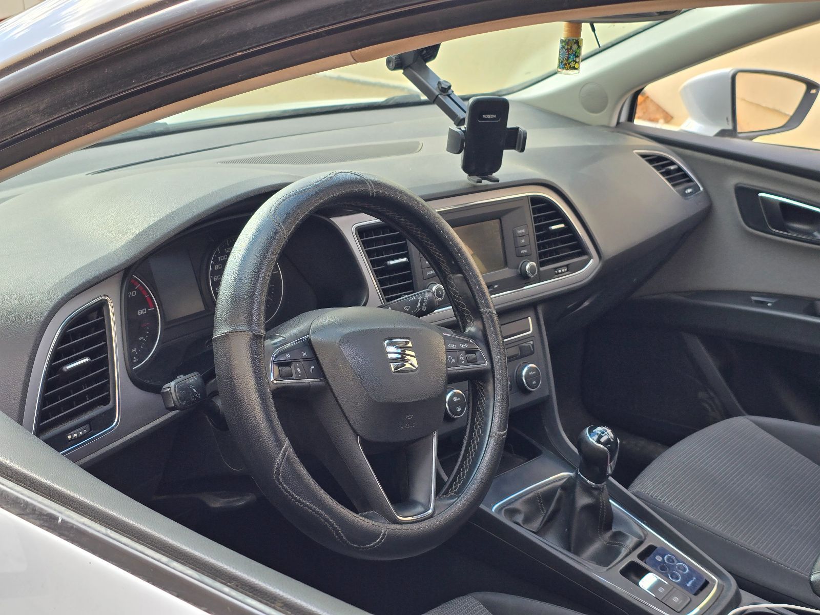 Seat Leon Style Plus à Ben Arous - Photo 3