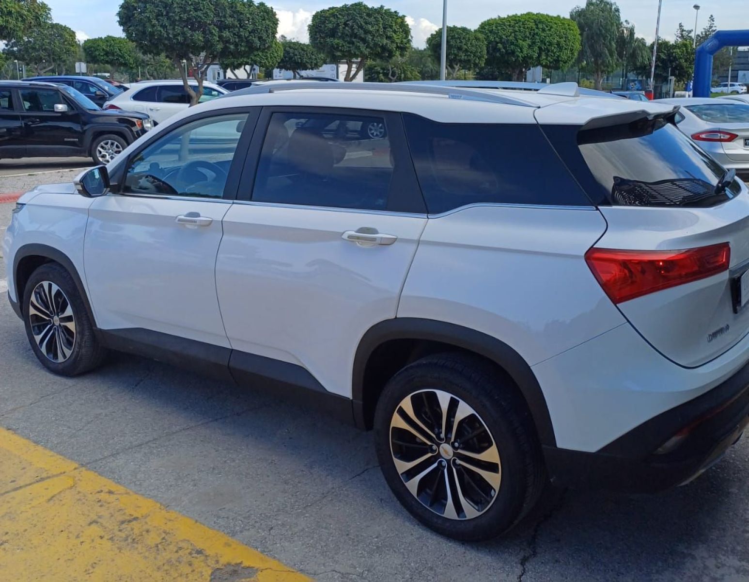 Chevrolet Captiva 5 places à Ariana - Photo 5