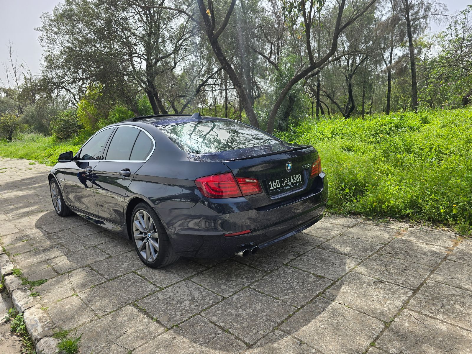 BMW Série 5 à Ariana - Photo 18