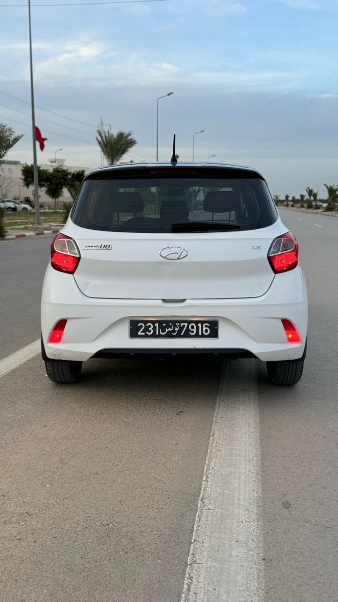 Hyundai i10 à Ben Arous - Photo 9