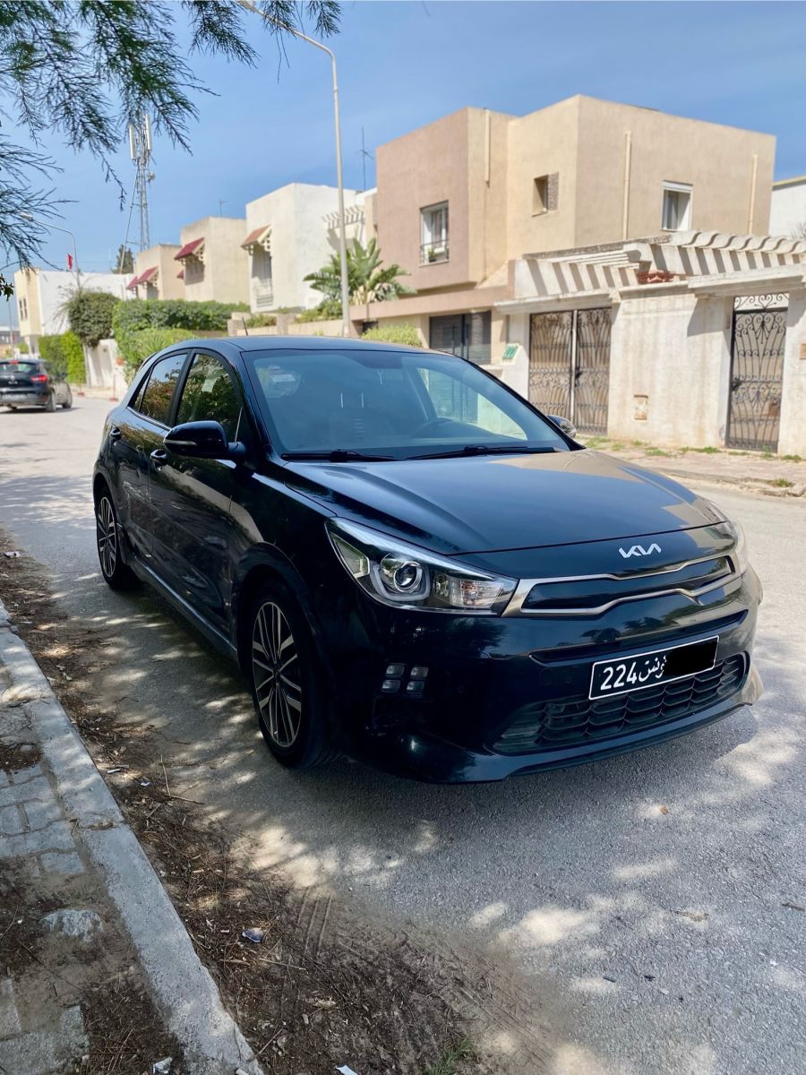 KIA Rio 5p GT-Line à Tunis - Photo 3