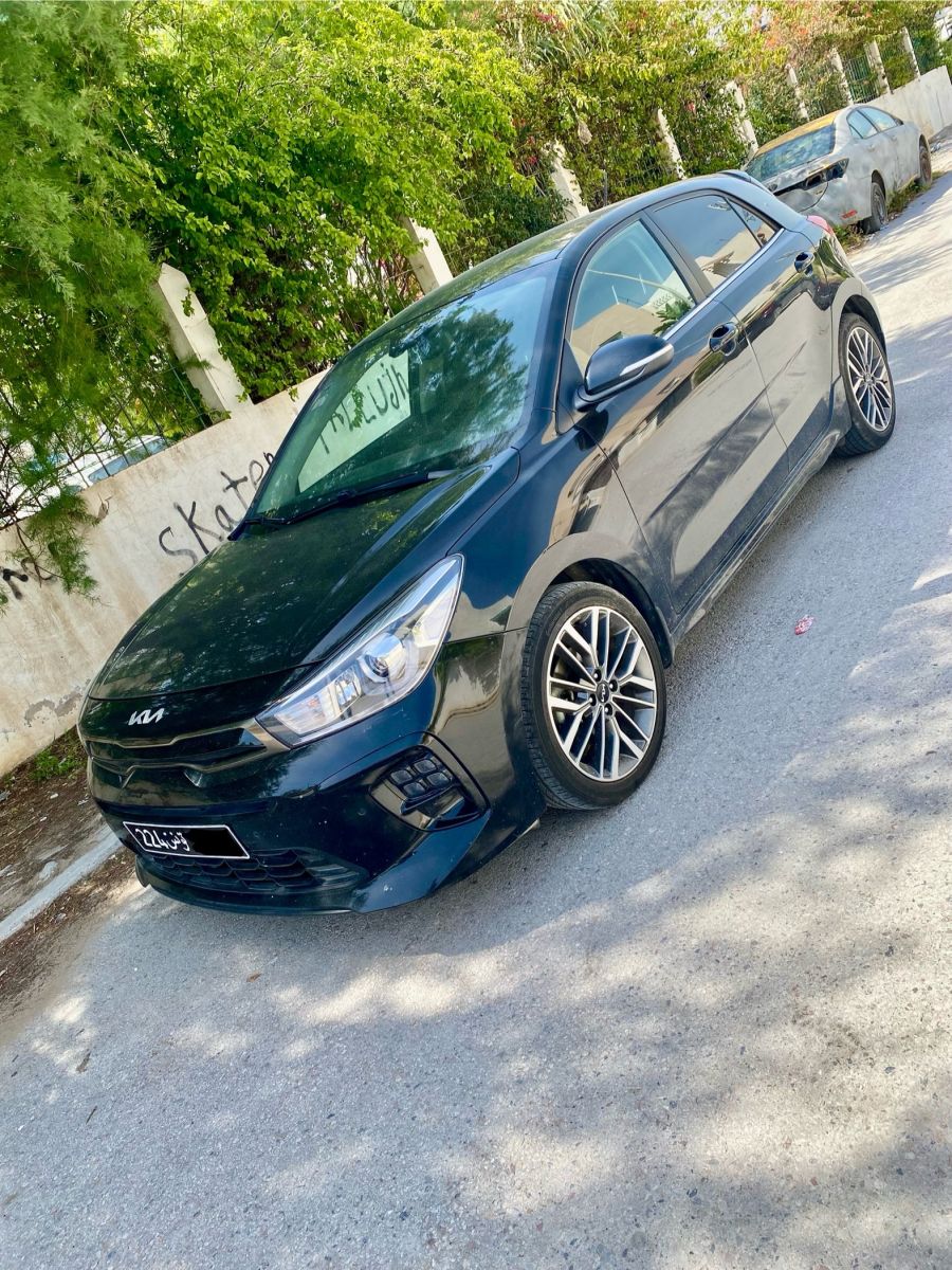 KIA Rio 5p GT-Line à Tunis - Photo 1
