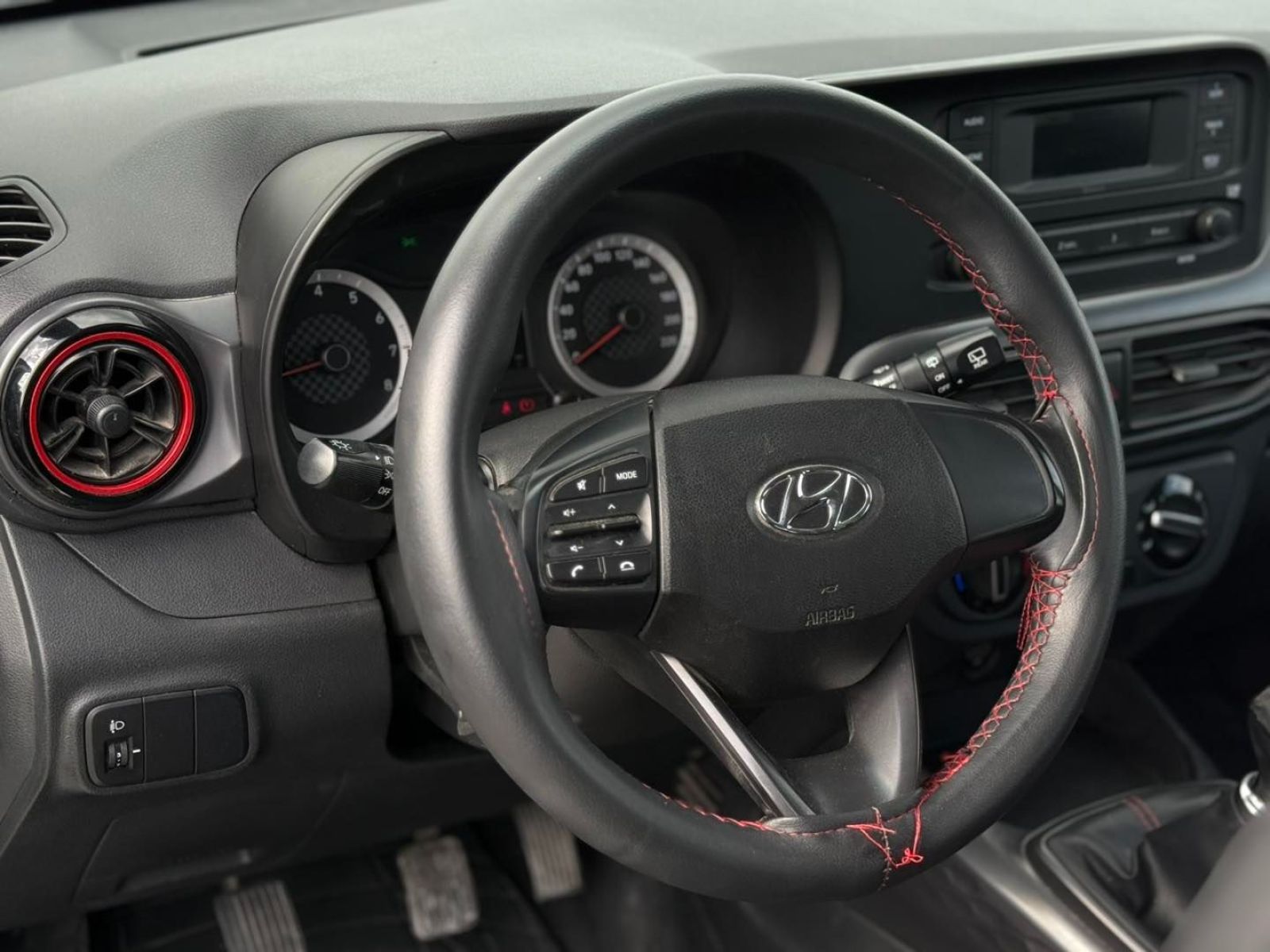 Hyundai Grand i10 GLS à Tunis - Photo 6