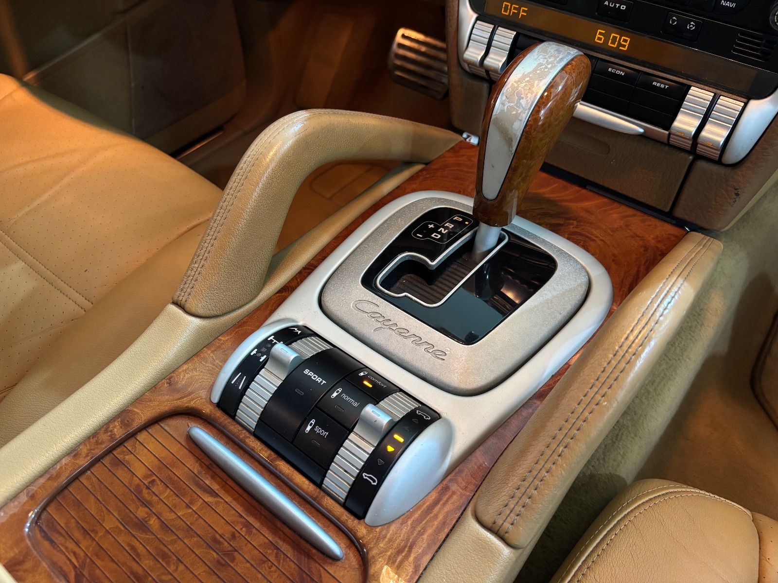 Porsche Cayenne à Ben Arous - Photo 9