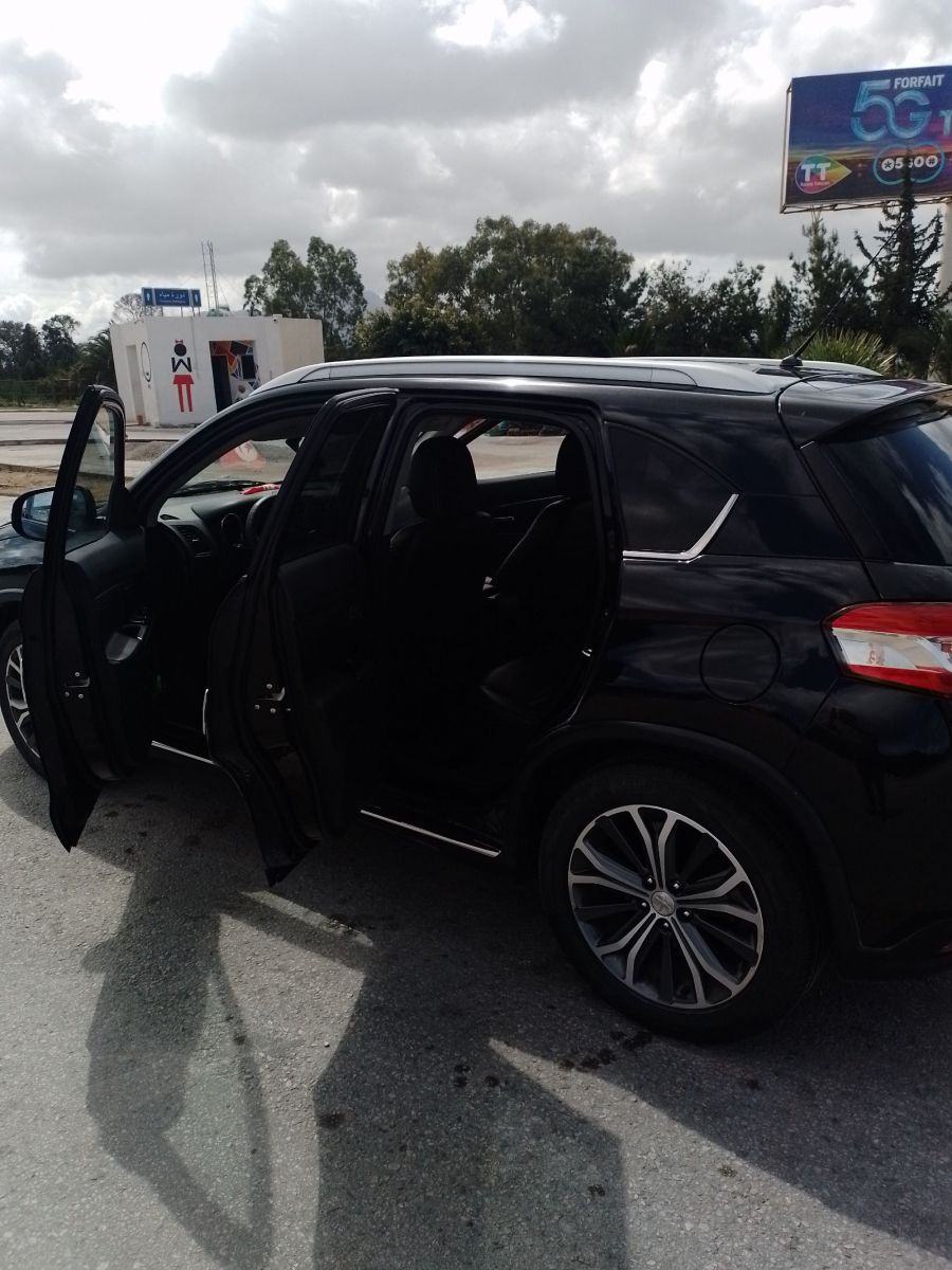 Peugeot 4008 à Monastir - Photo 2