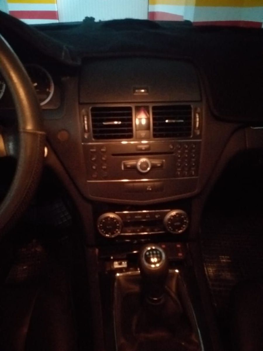 Mercedes-Benz Classe C Avantgarde à Tunis - Photo 1