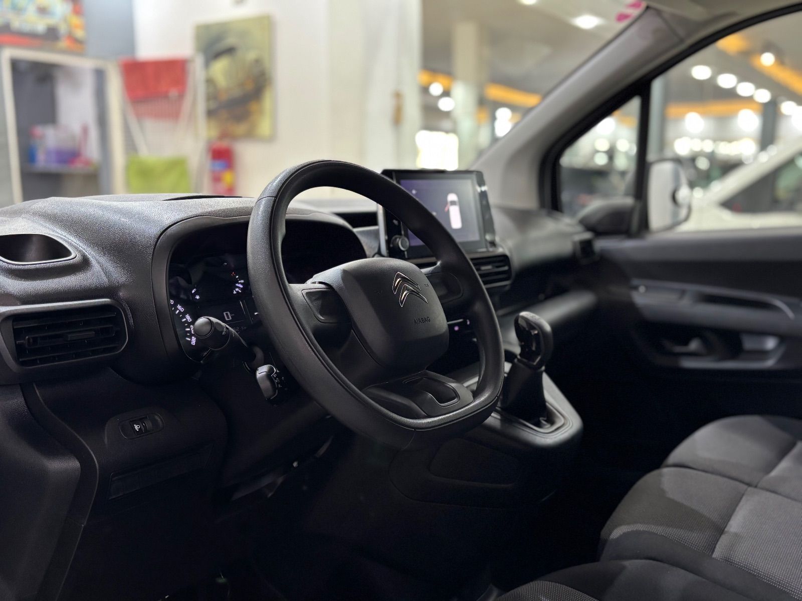Citroën Berlingo BVA 5 places à Tunis - Photo 8