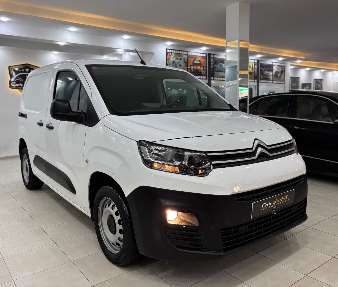 Citroën Berlingo BVA 5 places à Tunis - Photo 1