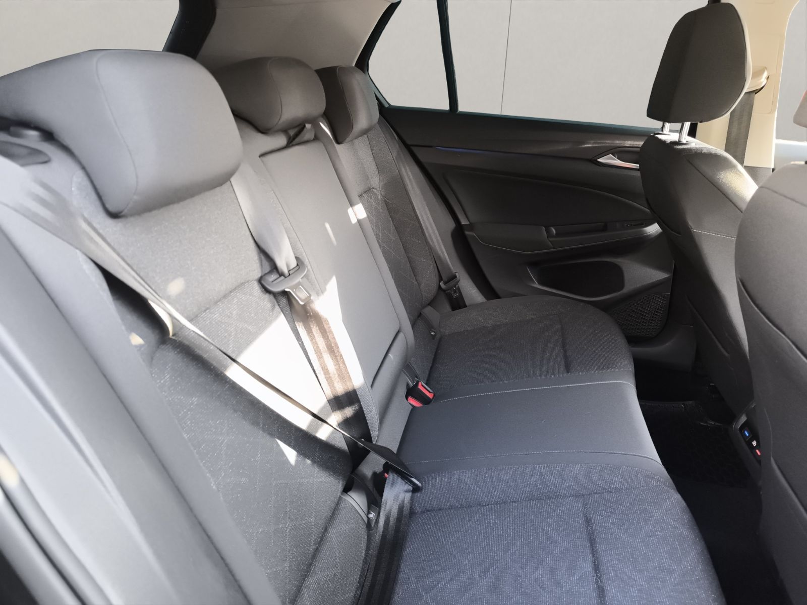 Volkswagen Golf 8 à Tunis - Photo 16
