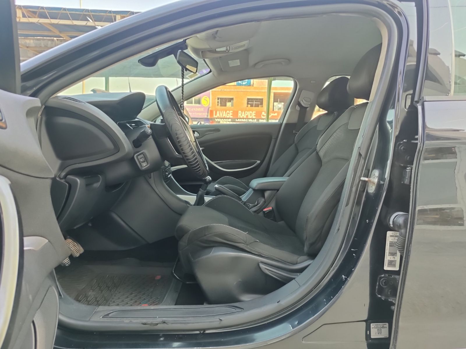 Citroën C5 Metallique à Monastir - Photo 6