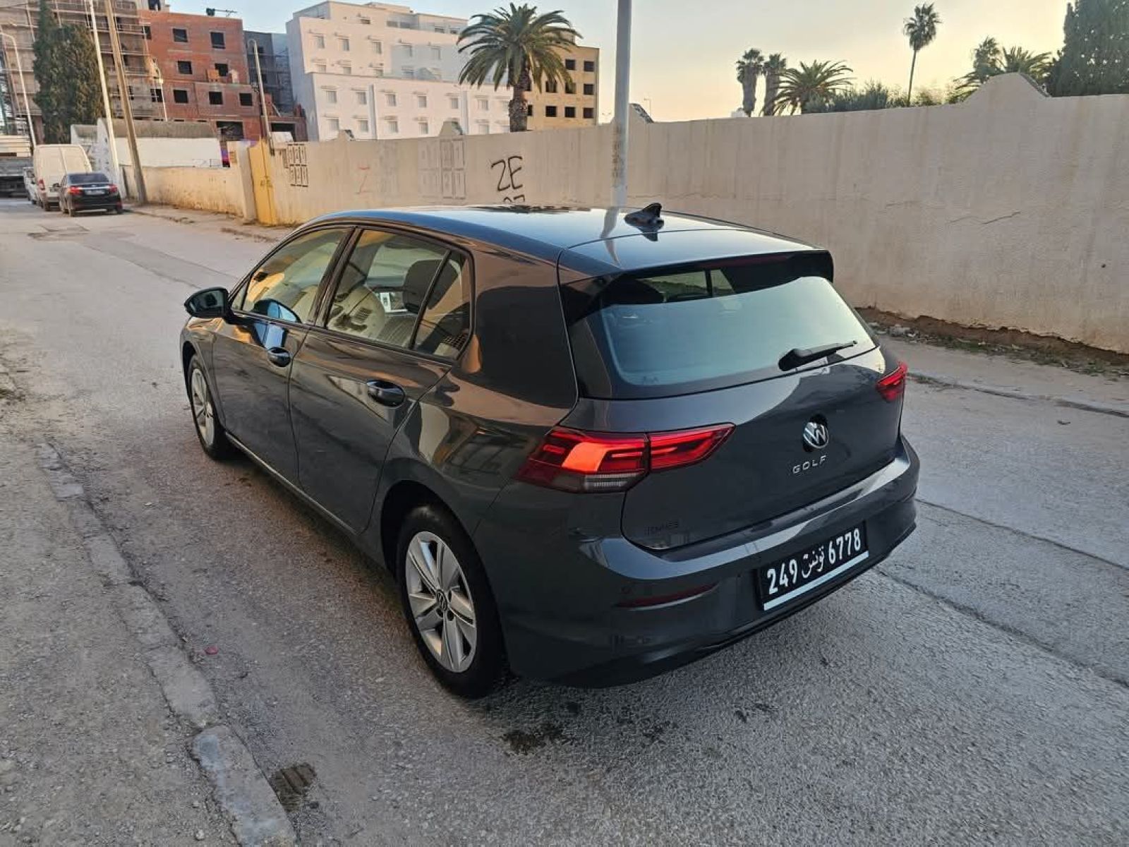 Volkswagen Golf 8 GTE à Tunis - Photo 2