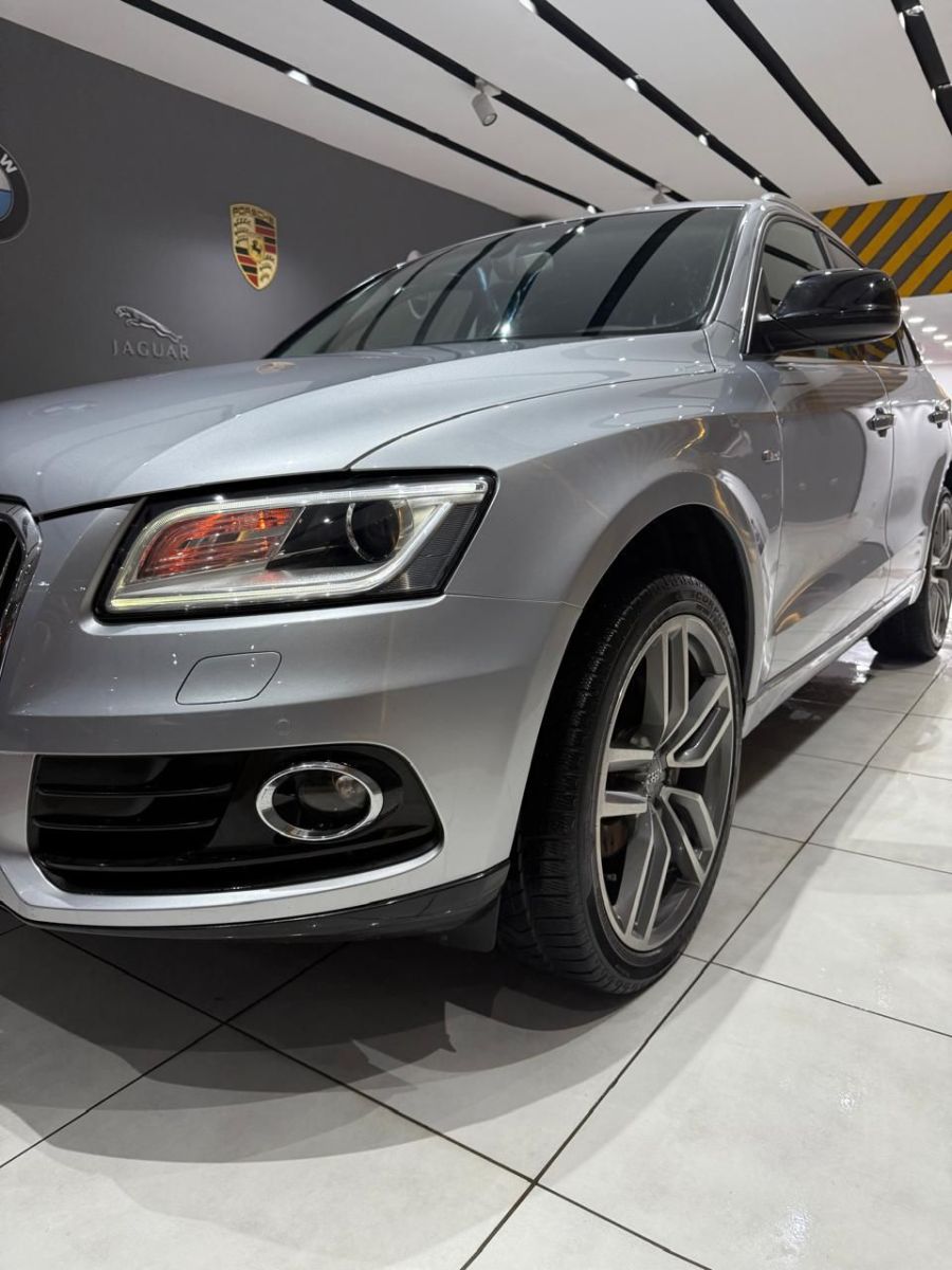 Audi Q5 S-line à Ben Arous - Photo 13