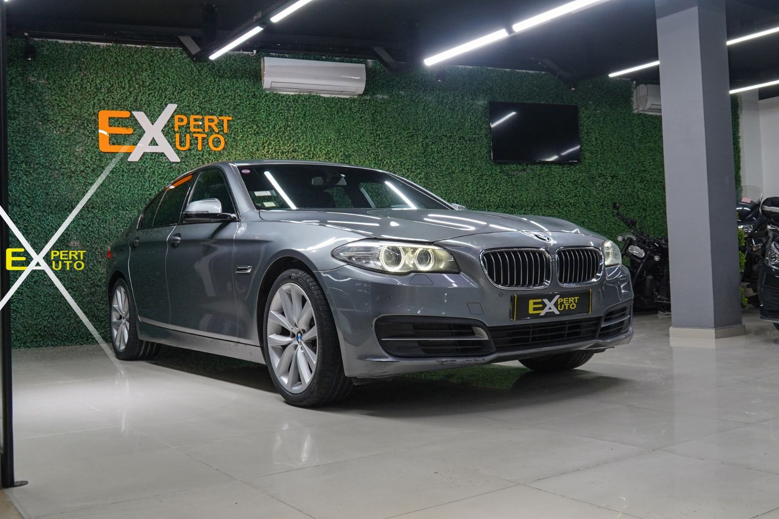 BMW Série 5 520 à Ben Arous - Photo 1