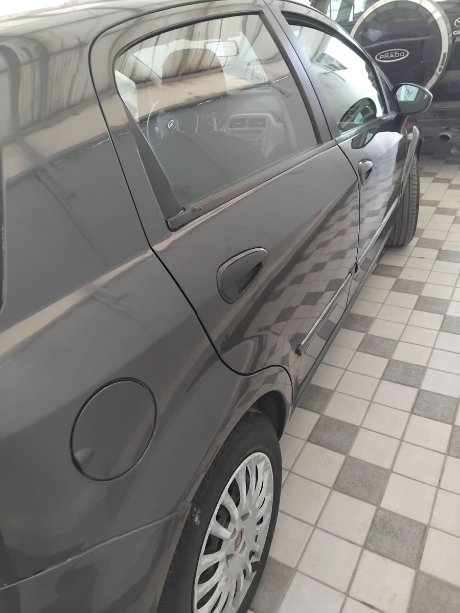 Fiat Grande Punto à Sfax - Photo 5