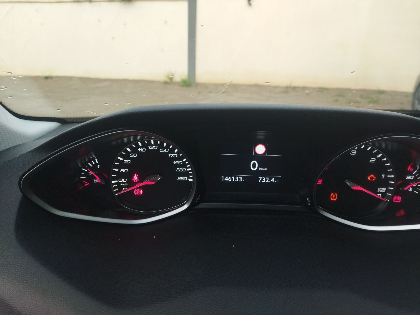 Peugeot 308 à Tunis - Photo 1