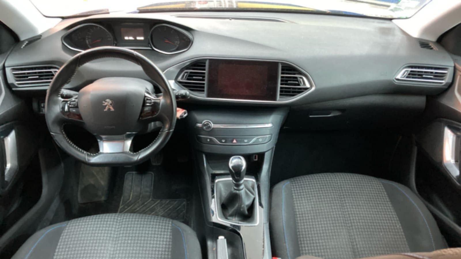 Peugeot 308 à Tunis - Photo 4