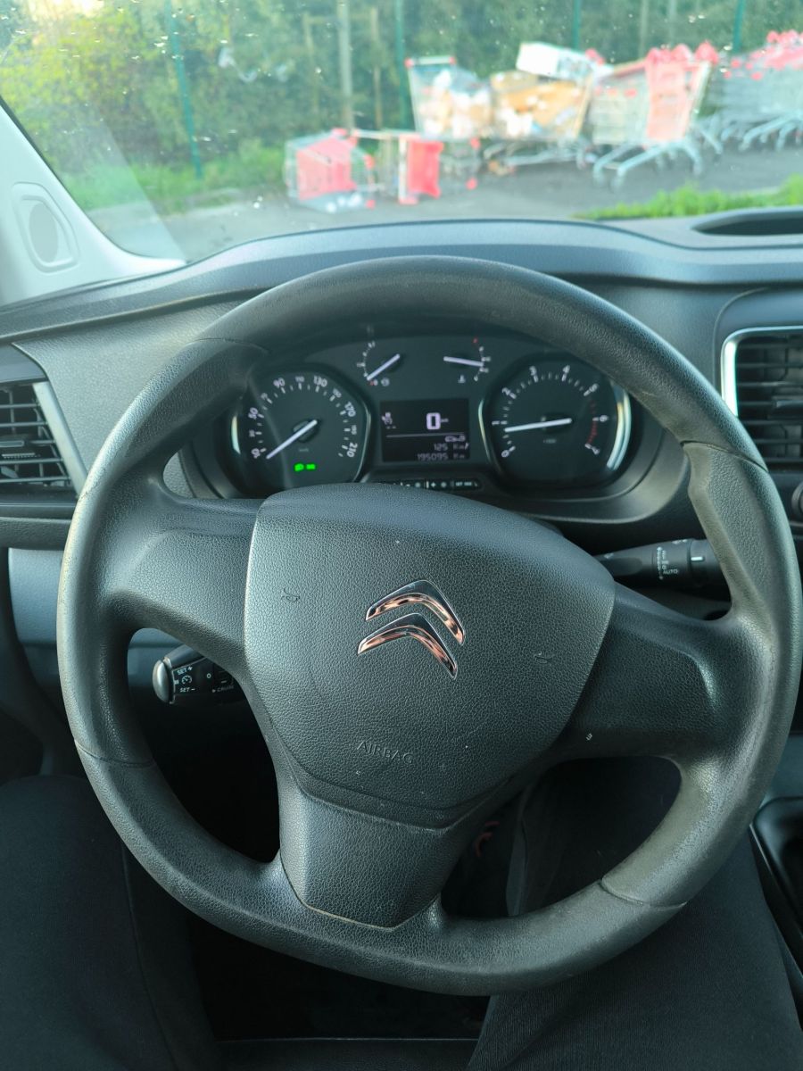 Citroën Jumpy Fourgon à Ben Arous - Photo 11